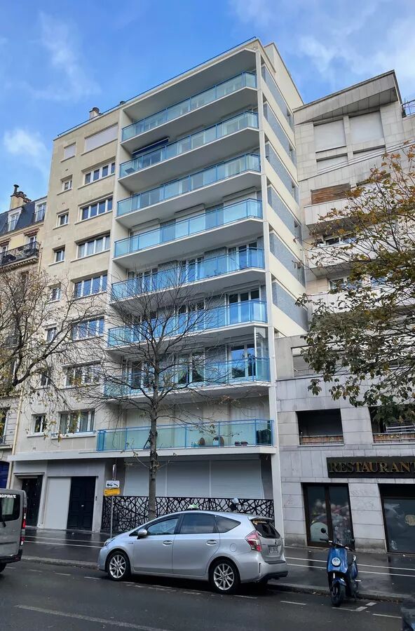 RAVALEMENT - PARIS 19